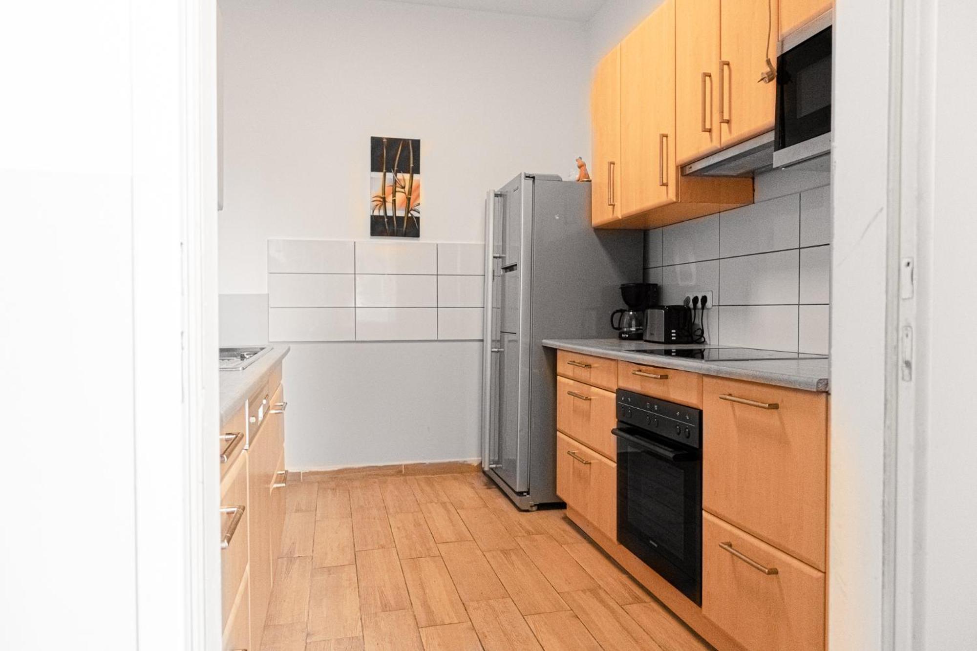 Lovely 2Br Shared Apartment, Enkplatz U3, 15Min To Center Wien Exteriör bild