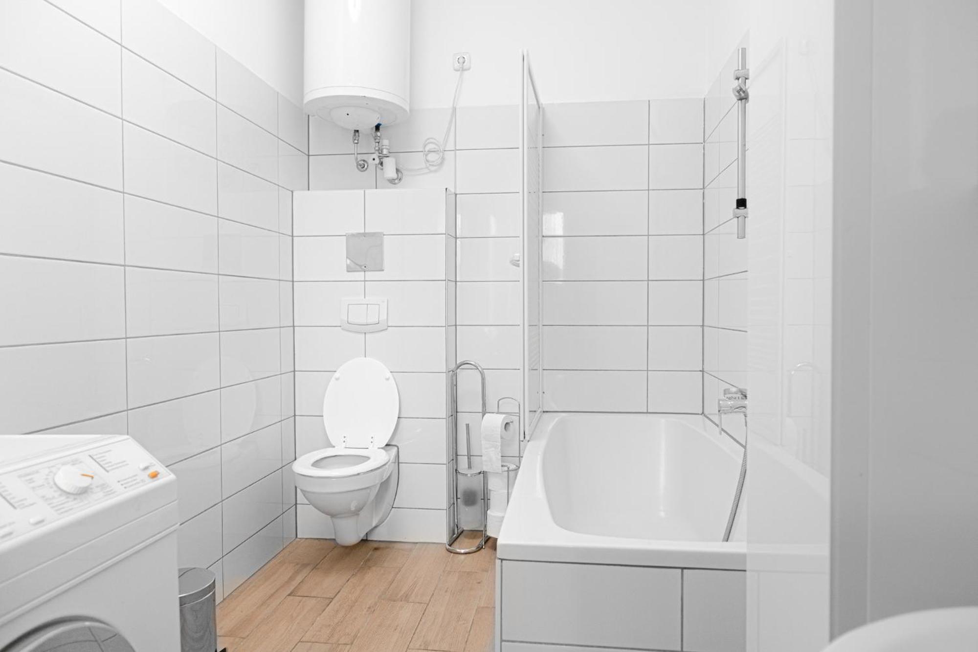 Lovely 2Br Shared Apartment, Enkplatz U3, 15Min To Center Wien Exteriör bild