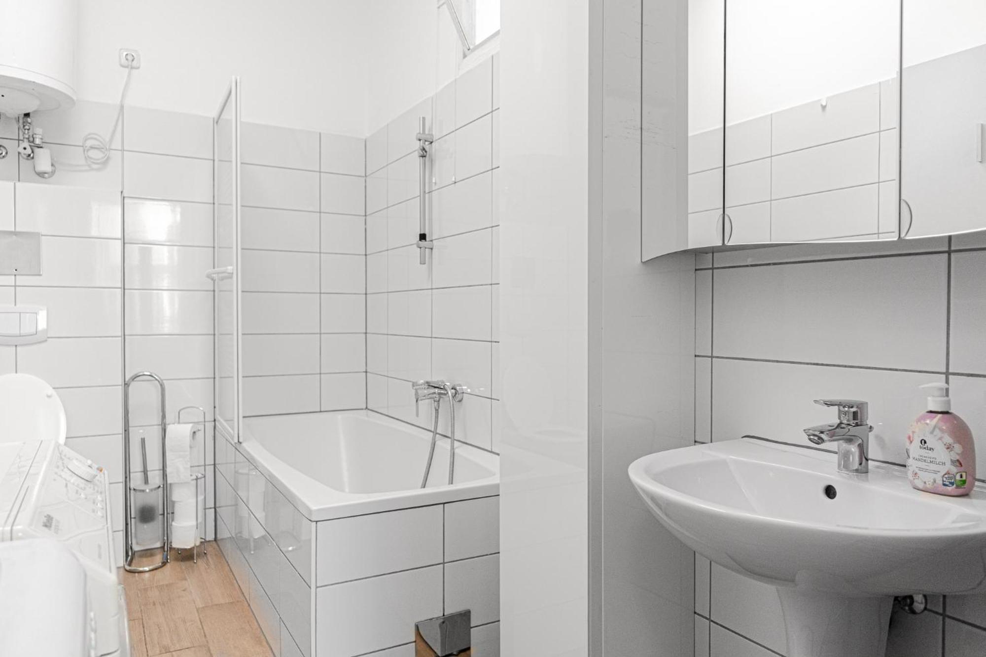 Lovely 2Br Shared Apartment, Enkplatz U3, 15Min To Center Wien Exteriör bild